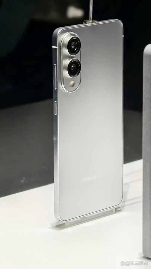 三星Galaxy S25 Edge正式发布