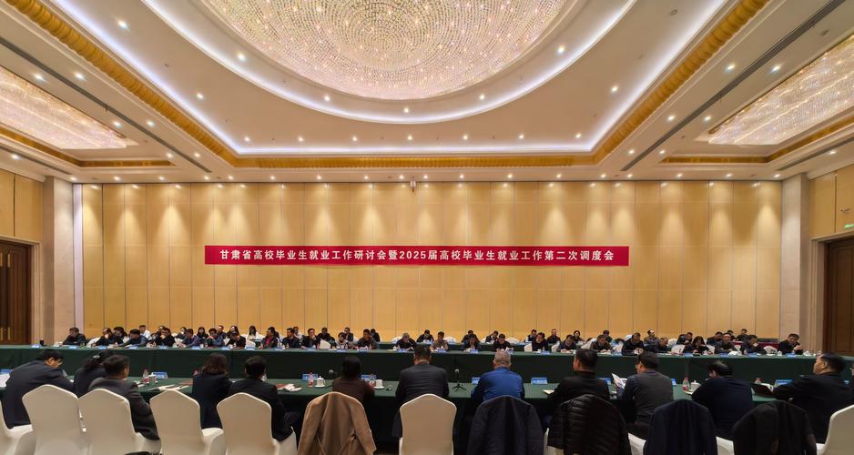 冈比亚媒体访华团走进乌鲁木齐：新疆在能源和现代农业领域很有借鉴意义